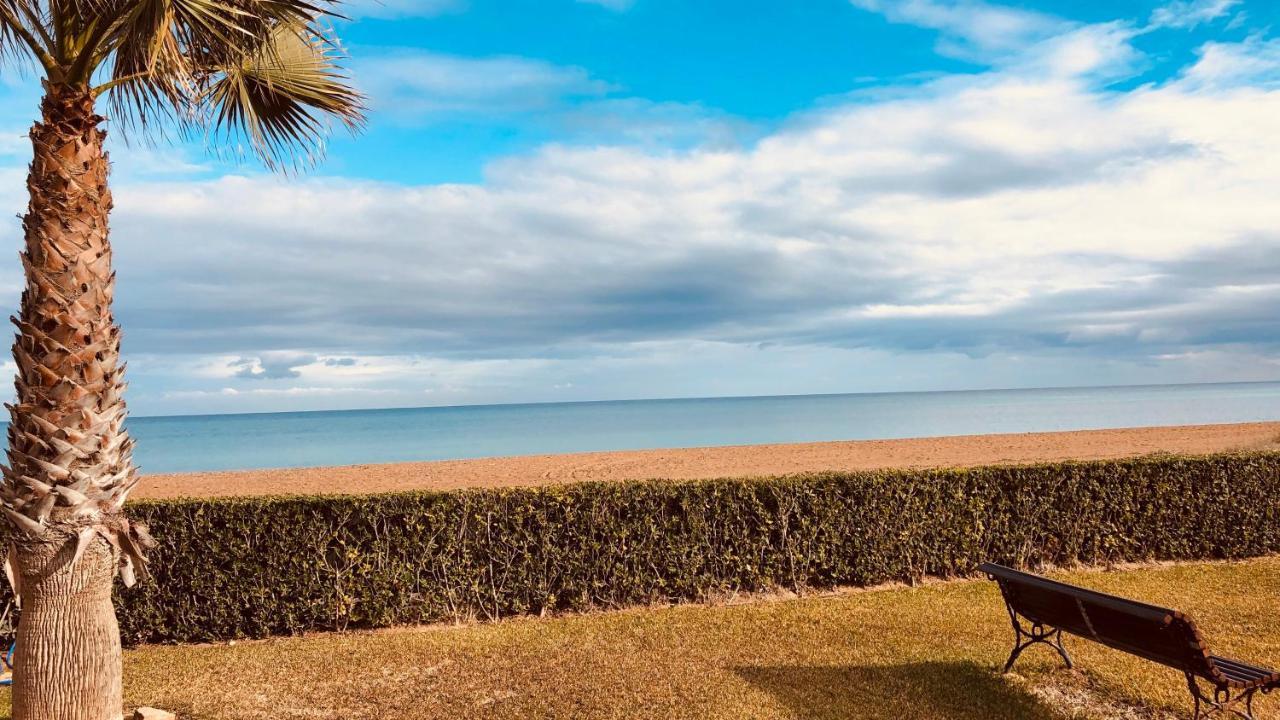 Apartamento Denia. Bajo En Primera Linea Buitenkant foto